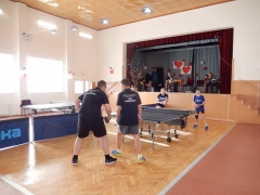 Stolní tenisti hrali dnes doma