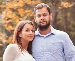 Mladomanželom Vladimírovi a Andrejke Kolcunovým srdečne blahoželáme