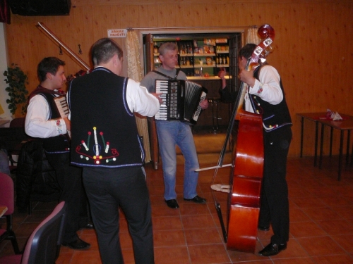 Úcta k starším - stretnutie s dôchodcami 11.11.2012