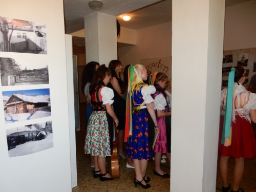 201506081721170.vystava_700_r_chmelnice_6_6_96