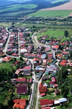 Letecké zábery obce Chmeľnica - leto 2012