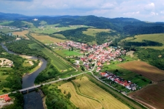Letecké zábery obce Chmeľnica - leto 2012