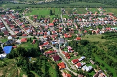 Letecké zábery obce Chmeľnica - leto 2012