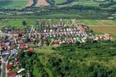 Letecké zábery obce Chmeľnica - leto 2012
