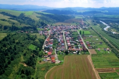 Letecké zábery obce Chmeľnica - leto 2012