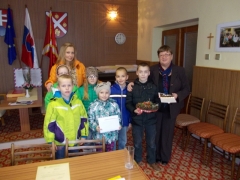 Vinšovanie žiakov  u starostky obce – fotografia 3