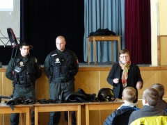 Zaujímavá beseda o práci policajtov – fotografia 64