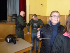 Zaujímavá beseda o práci policajtov – fotografia 33