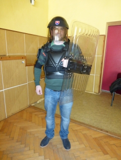 Zaujímavá beseda o práci policajtov – fotografia 12