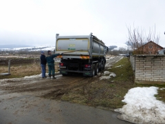 Starostka dnes riešila akútnu situáciu na IBV pri trati – fotografia 19