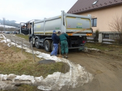 Starostka dnes riešila akútnu situáciu na IBV pri trati – fotografia 20