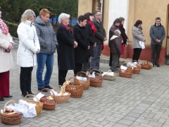 Požehnanie veľkonočných jedál v Chmeľnici – fotografia 11