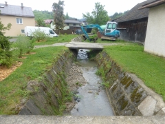 Začali sme čistiť miestny potok – fotografia 44