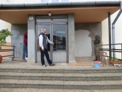 Pri kávičke so starostom Obce Forbasy s Julkom Výrostekom – fotografia 1