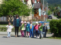 Deti z Materskej škôlky  na Obecnom úrade – fotografia 5