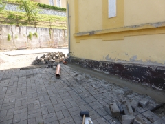 Pokračujeme v prácach v škole a na školskom dvore – fotografia 6