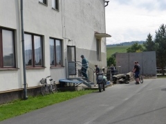 Okrášľujeme priestory obecného úradu – fotografia 3