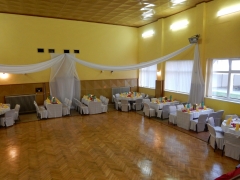 Sála kultúrneho domu pred Plesom rodákov vďaka Slk-catering opeknela – fotografia 3