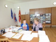 Oliver Neupauer prišiel na jesenné prázdniny domov do Chmeľnice – fotografia 3