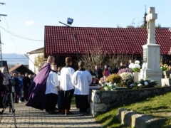Viac ako inokedy myslíme v modlitbách na našich drahých zosnulých – fotografia 1