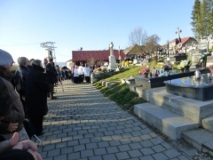 Viac ako inokedy myslíme v modlitbách na našich drahých zosnulých – fotografia 2