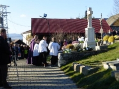 Viac ako inokedy myslíme v modlitbách na našich drahých zosnulých – fotografia 3