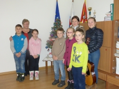 Vinšovačka na obecnom úrade: "Pokojné sviatky!" – fotografia 1