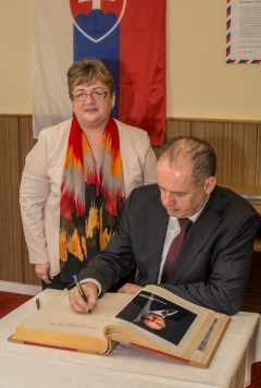 Prezident SR Andrej Kiska - návšteva 12.2.2016 v Chmeľnici