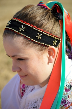 Keď sa naši mladí oblečú do krojov, dedina hneď opeknie – fotografia 5