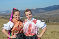 Fotografia: Naša mládež v kroji