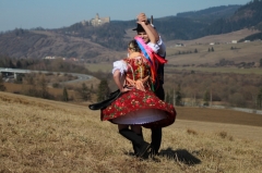 Fotografia: Naša mládež v kroji