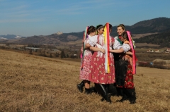Fotografia: Naša mládež v kroji