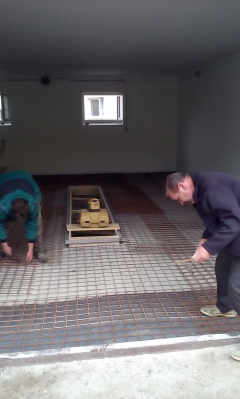 V hasičskej zbrojnici sa pracovalo. Hasiči sa pochlapili. – fotografia 9