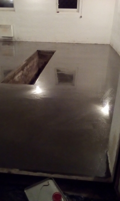 V hasičskej zbrojnici sa pracovalo. Hasiči sa pochlapili. – fotografia 13