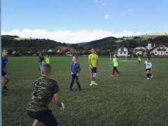 Prázdninové "futbalovanie" v Chmeľnici – fotografia 3