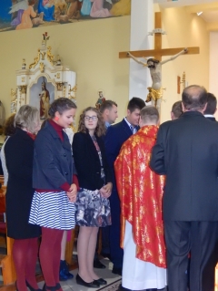 Sviatosť birmovania v Chmeľnici vyslúžil spišský biskup J. E. Mons. ThDr. Štefan Sečka, PhD. – fotografia 39