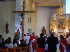 Sviatosť birmovania v Chmeľnici vyslúžil spišský biskup J. E. Mons. ThDr. Štefan Sečka, PhD. – fotografia 8