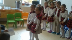 Babky a dedkovia máme Vás veľmi radi! – fotografia 9