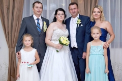 Mladomanželom Pavlovi a Ivane Liptákovým srdečne blahoželáme – fotografia 4