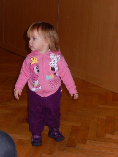Vianočný program detí našej ZŠ s MŠ zanechal v našich srdciach stopu pohody a radosti. – fotografia 33