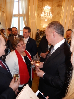 Prezident SR Andrej Kiska sa stretol so zástupcami ZMOS – fotografia 3