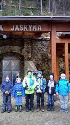 Prázdninovú stredu strávili  naše deti v Belianskej jaskyni – fotografia 37