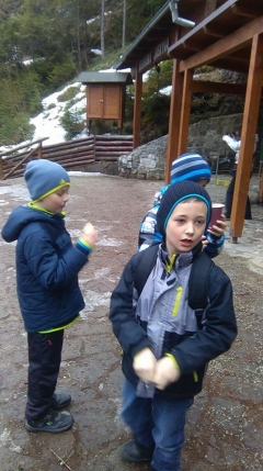 Prázdninovú stredu strávili  naše deti v Belianskej jaskyni – fotografia 2