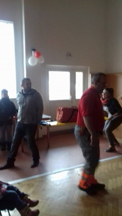 Deti sa vžili do role záchranárov. Ďakujeme za čas, ktorí Samaritáni z ASSR venovali našim deťom! – fotografia 34
