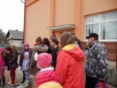 Deti sa vžili do role záchranárov. Ďakujeme za čas, ktorí Samaritáni z ASSR venovali našim deťom! – fotografia 23