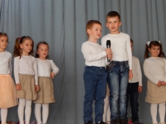 Deň matiek 2017 - Materská láska je fontána, ktorej prameň nikdy nevyschne – fotografia 189