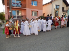 Procesia na sviatok Božieho tela a krvi, Chmeľnica 15.06.2017 – fotografia 69