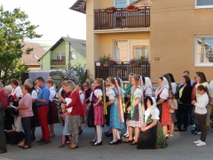 Procesia na sviatok Božieho tela a krvi, Chmeľnica 15.06.2017 – fotografia 49