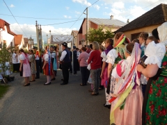 Procesia na sviatok Božieho tela a krvi, Chmeľnica 15.06.2017 – fotografia 62