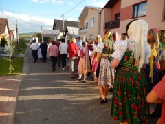 Procesia na sviatok Božieho tela a krvi, Chmeľnica 15.06.2017 – fotografia 55